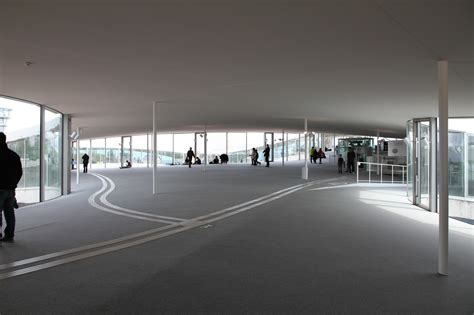 sanaa rolex learning centre